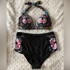 NWOT Vintage Style Two-Piece Floral Bikini Bathing Suit Sz L/XL